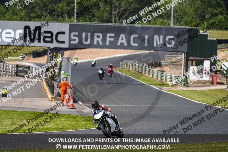 enduro digital images;event digital images;eventdigitalimages;mallory park;mallory park photographs;mallory park trackday;mallory park trackday photographs;no limits trackdays;peter wileman photography;racing digital images;trackday digital images;trackday photos